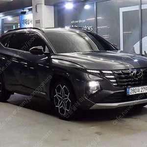 69,000 km 투싼 중고 NX4 투싼 중고차 디젤 2.0 2WD N Line 인스퍼레이션 중고차 리스 가능 차량 회색