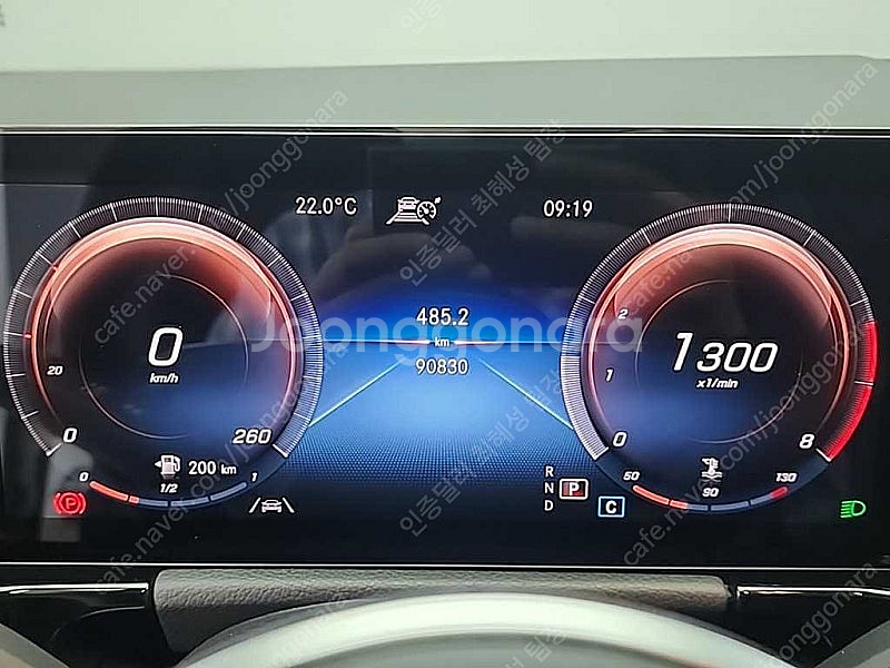 벤츠 GLA 중고 벤츠 GLA클래스 중고 2021년식 GLA220 중고차카페--6