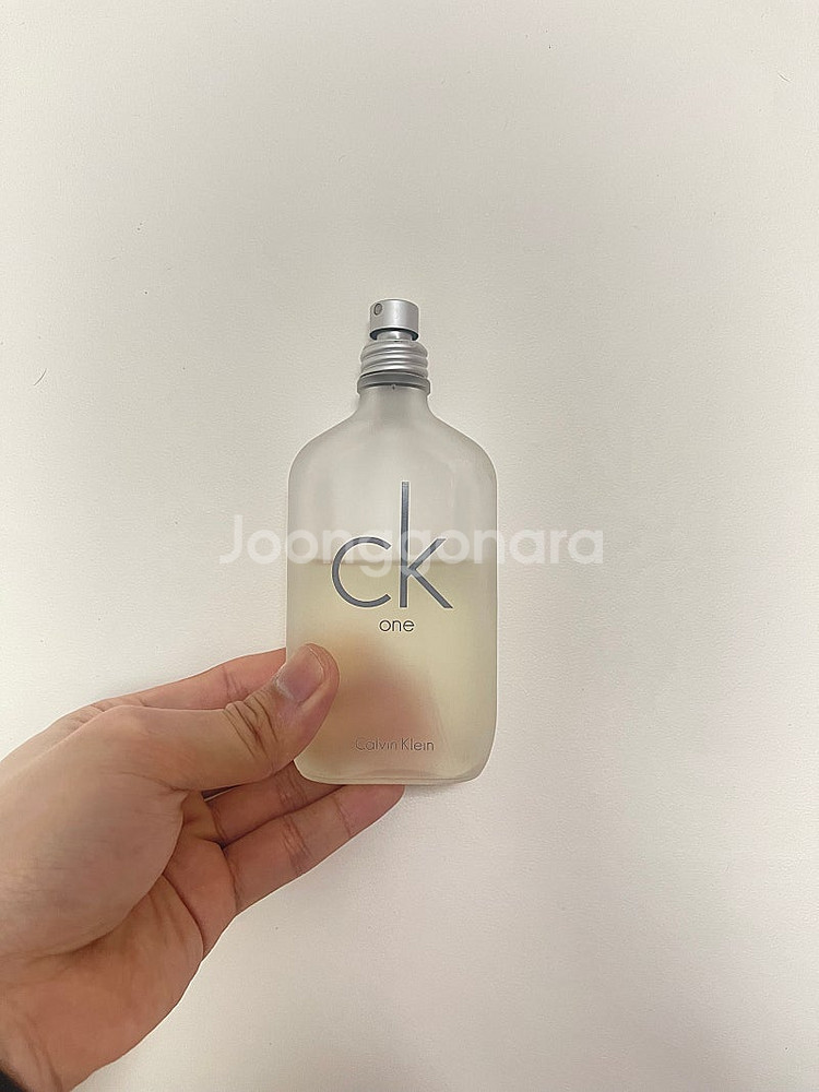 ck one 100ml 중 60-70ml 남은 것 팝니...--0