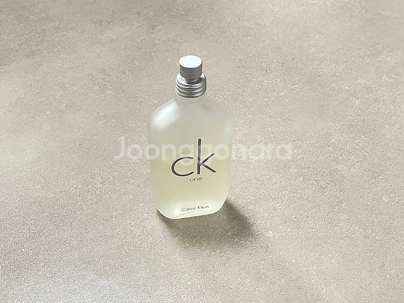 ck one 100ml 중 60-70ml 남은 것 팝니...--1