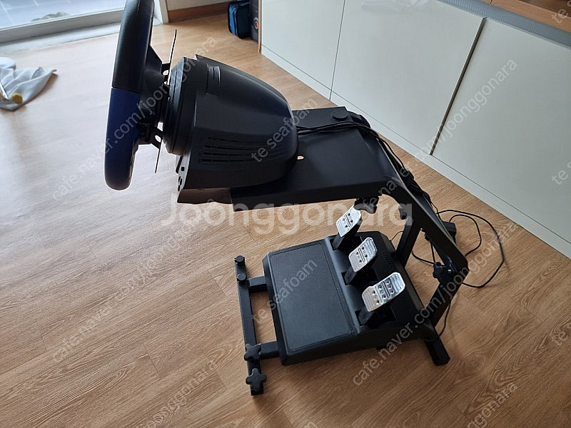 트러스트 마스터 T150 pro 레이싱 휠 셋트 판매합...--1