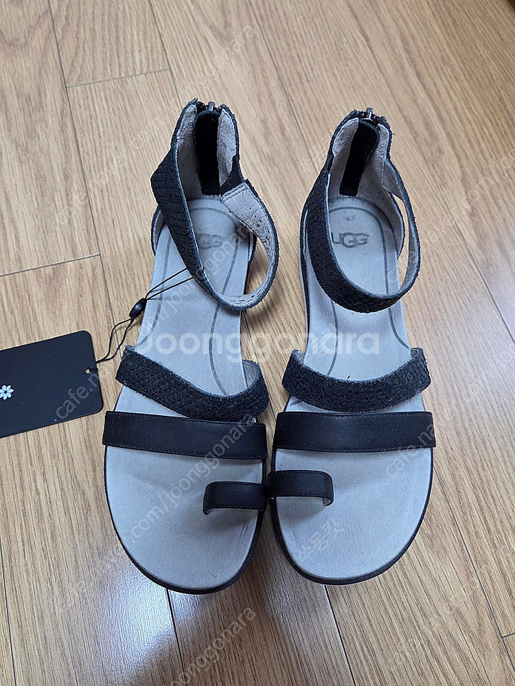 어그 UGG 신발 샌들 플립플랍 블랙 250-255--0