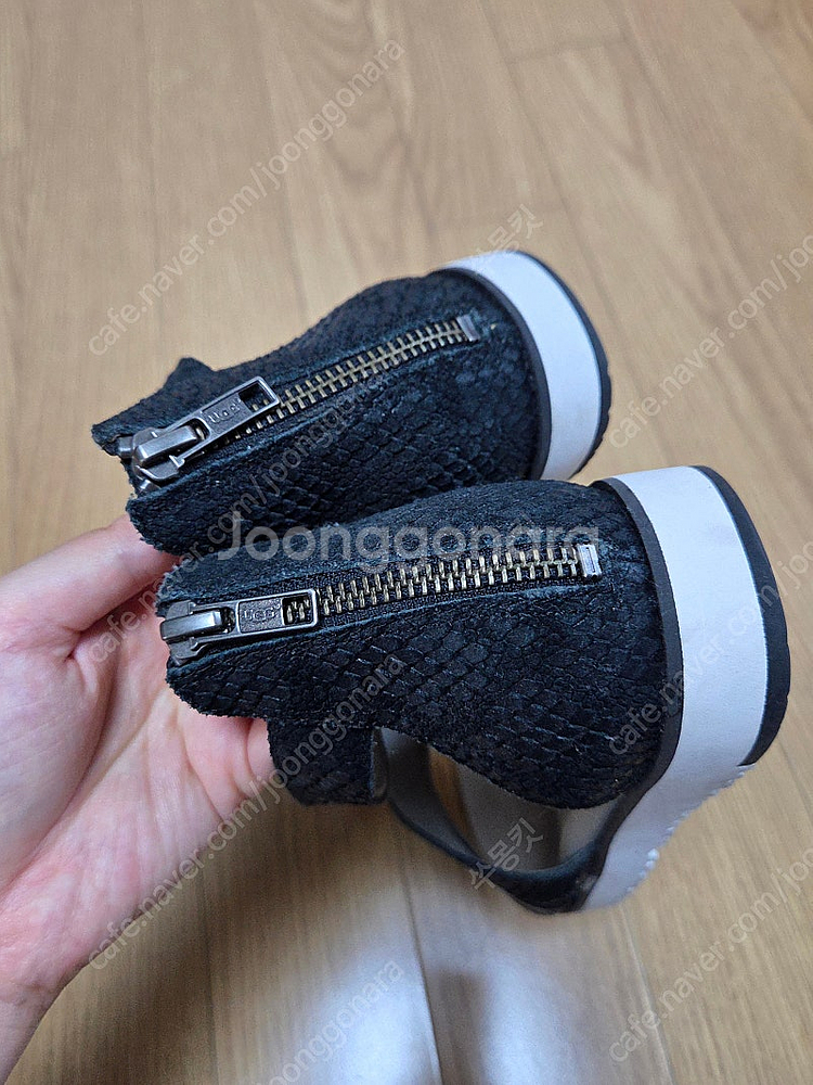 어그 UGG 신발 샌들 플립플랍 블랙 250-255--4