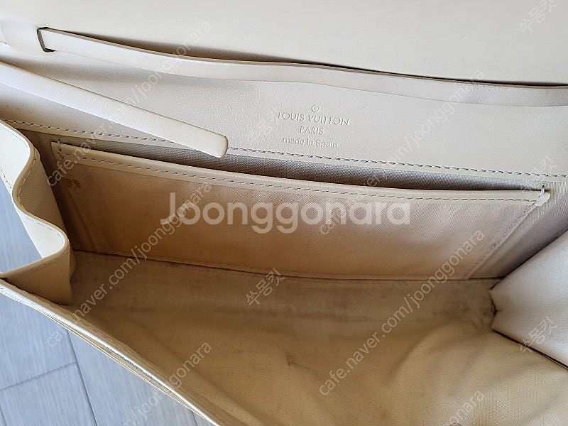 루이비통 가방 에삐 에피 옹플뢰르 미니백 플랩 정품--8