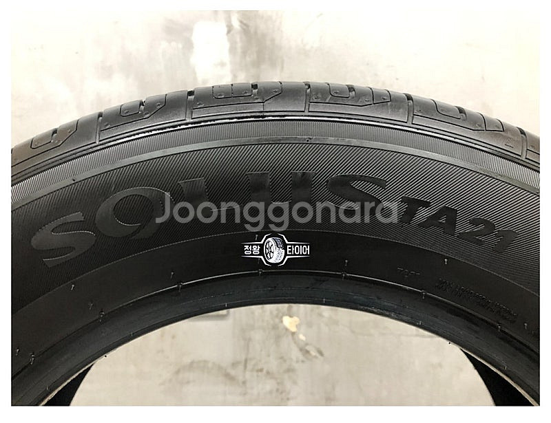 중고타이어 금호타이어 솔루스 TA21 215/60R16...--5