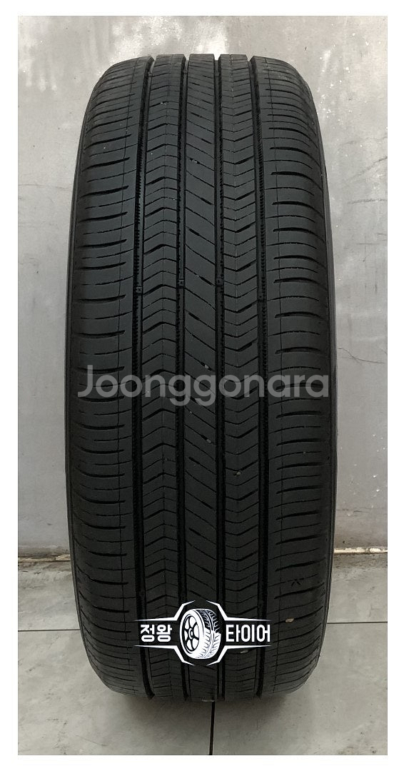 중고타이어 금호타이어 솔루스 TA51 225/55R17...--0