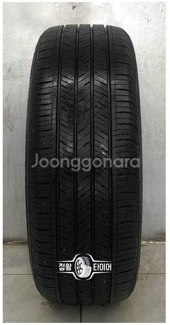 중고타이어 금호타이어 솔루스 TA31 215/50R18...--0