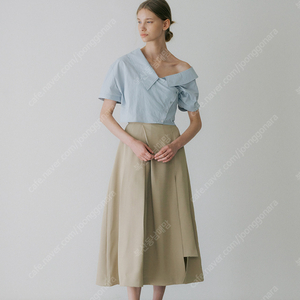 더블유컨셉 아워코모스 블라우스