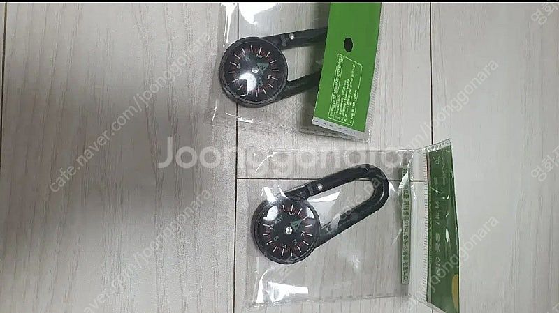 한국이싫어서 포스터 나침반--1