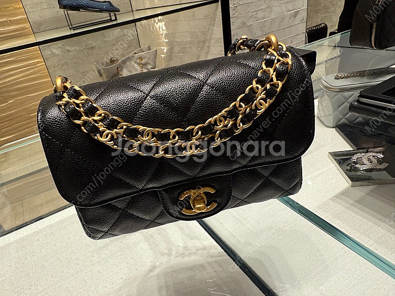 샤넬 미니 플랩백 캐비어 as5239 샤넬시즌백 새상품--0