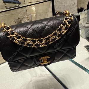샤넬 미니 플랩백 캐비어 as5239 샤넬시즌백 새상품