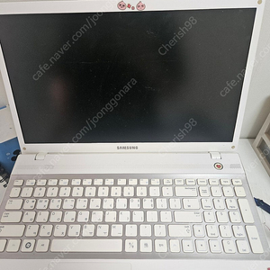 삼성 노트북 i7 4GB 윈도우10 //NT300V5A