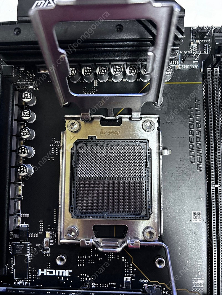 MSI X670E 토마호크 WIFI 메인보드 팜니다.--5