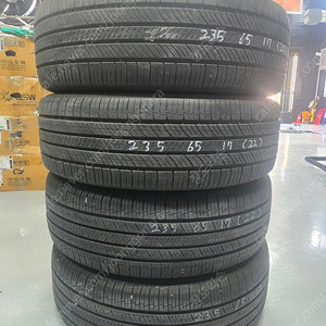 중고타이어 235/65r17 판매합니다. 235 65 17 한국타이어 다이나프로 hp2 넥센타이어 로디안 gtx