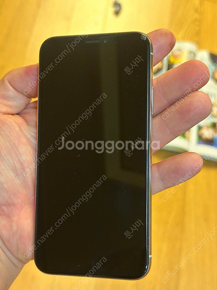 아이폰x 256기가 (잔상있음) 판매합니다--4