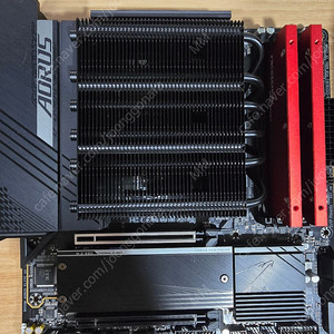 라이젠7 7700 / 가가바이트 B650M AORUS ELITE AX / 써멀라이트 쿨러 업그레이드 키트
