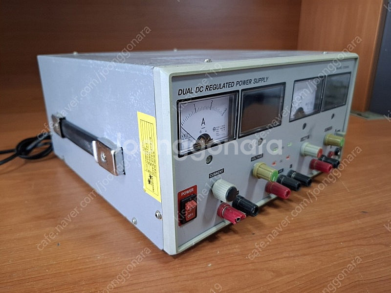 HC HC-2330AD Dual Dc Regulated...--2