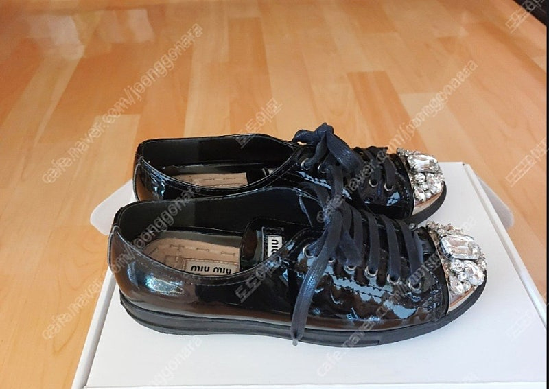 미우 스니커즈--1