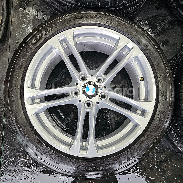 BMW F바디 5시리즈 613M 18인치 순정 휠타이어...--1