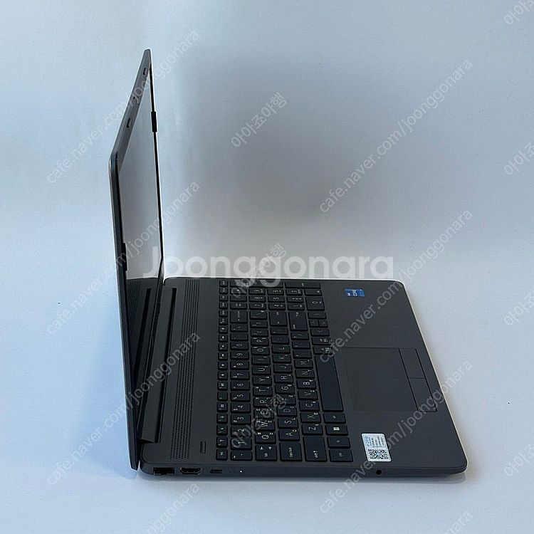 HP 250 G8-363U9PC i7 512GB 16G...--1