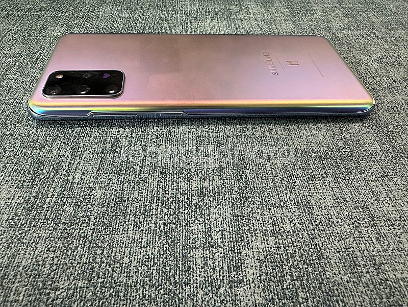 갤럭시S20플러스 256기가 BTS에디션 파손없는 가성비 단말기 11만원 판매해요--7