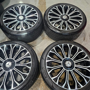 W222 벤츠S클래스 S560 롱바디 마이바흐 20인치 순정 휠타이어 판매합니다