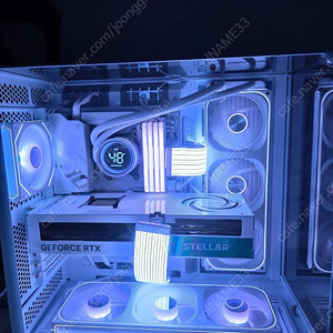 라이젠7 9800X3D RTX5080 본체 팝니다(리안리 화이트)