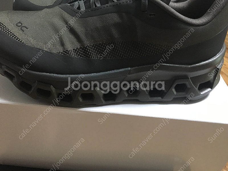 (275)온러닝 파프 클라우드몬스터2 브라운 판매합니다--4