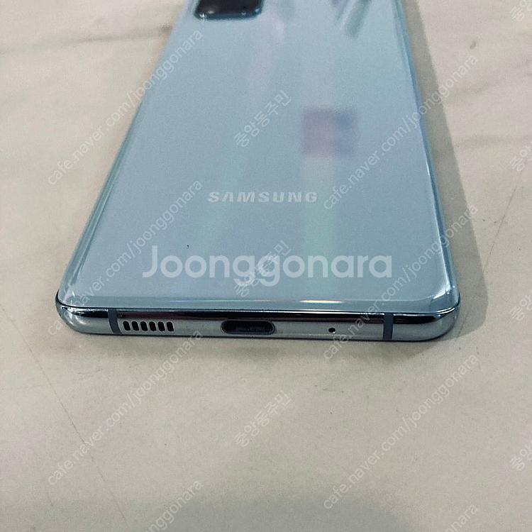 갤럭시 S20플러스 블루 256용량 무잔상매우깔끔 15만원 판매합니다!--2