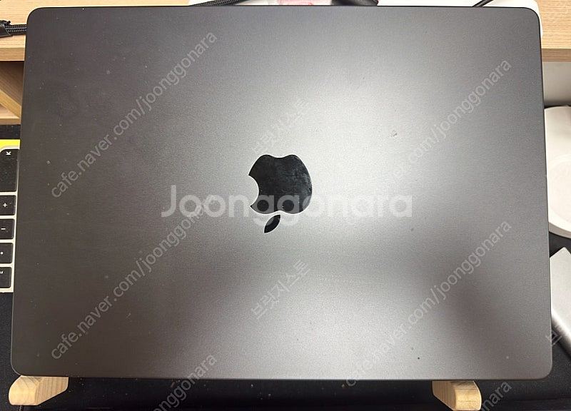 맥북 프로 M3 pro/14인치/18GB RAM/1TB...--1
