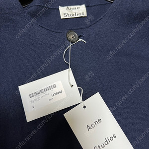 아크네 스튜디오 가디건