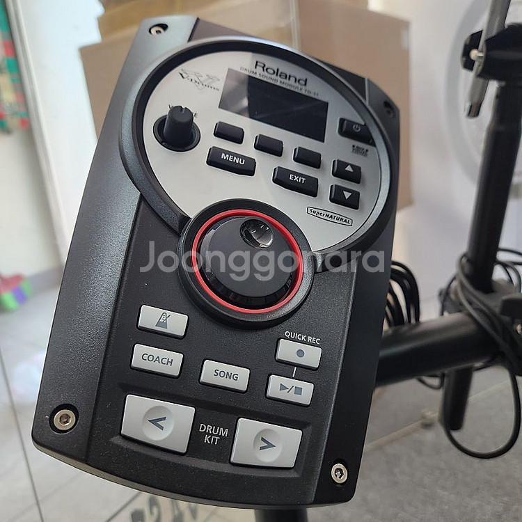 스틱 자국 한개 없는 99% 신품 롤랜드 11kv 전자...--2