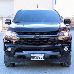 쉐보레 콜로라도 중고 가격 콜로라도 중고차 픽업트럭 중고 검정색 2021년식 52,102km 3.6 Z71-X 미드나잇 4WD 중고자동차
