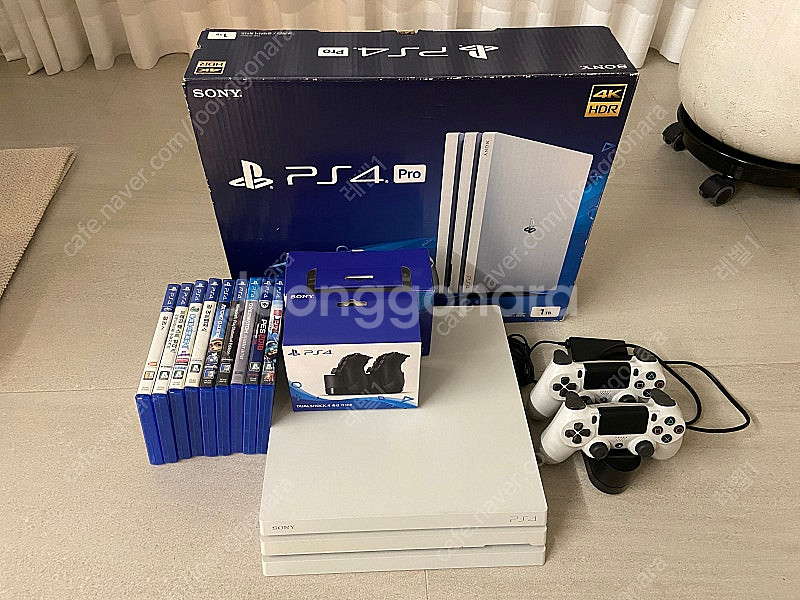 PS4pro(플스4프로) 1TB 팝니다.--1