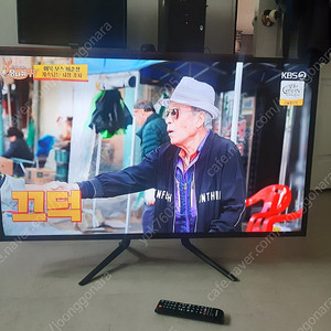 가격내림 -삼성 43인치(제조년 2020.03) led tv 모델명 lh43dcjp(7만원) + 공중파 안테나(4만원) 팝니다! -11만원