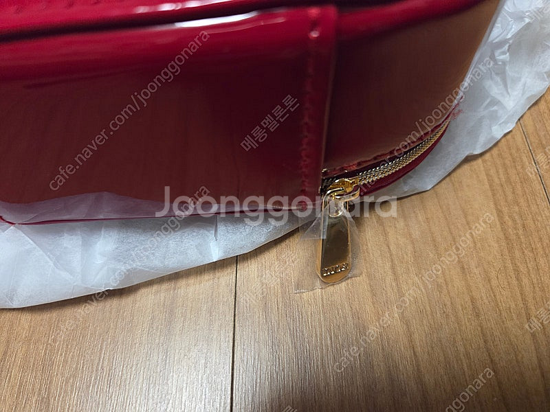 [미사용 새제품 무료배송] 디올 레드 에나멜 파우치--2