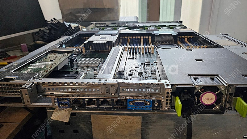Cisco C220 M4 1U Server--4