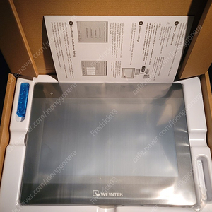 Weintek MT8106iP HMI 터치 스크린 10인치 새상품 팝니다
