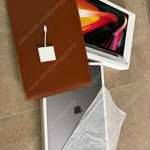 [급처] 맥북 프로 2019 16인치 i9 CTO, 64GB Memory, 4TB SSD 최고사양 싸게 팝니다.