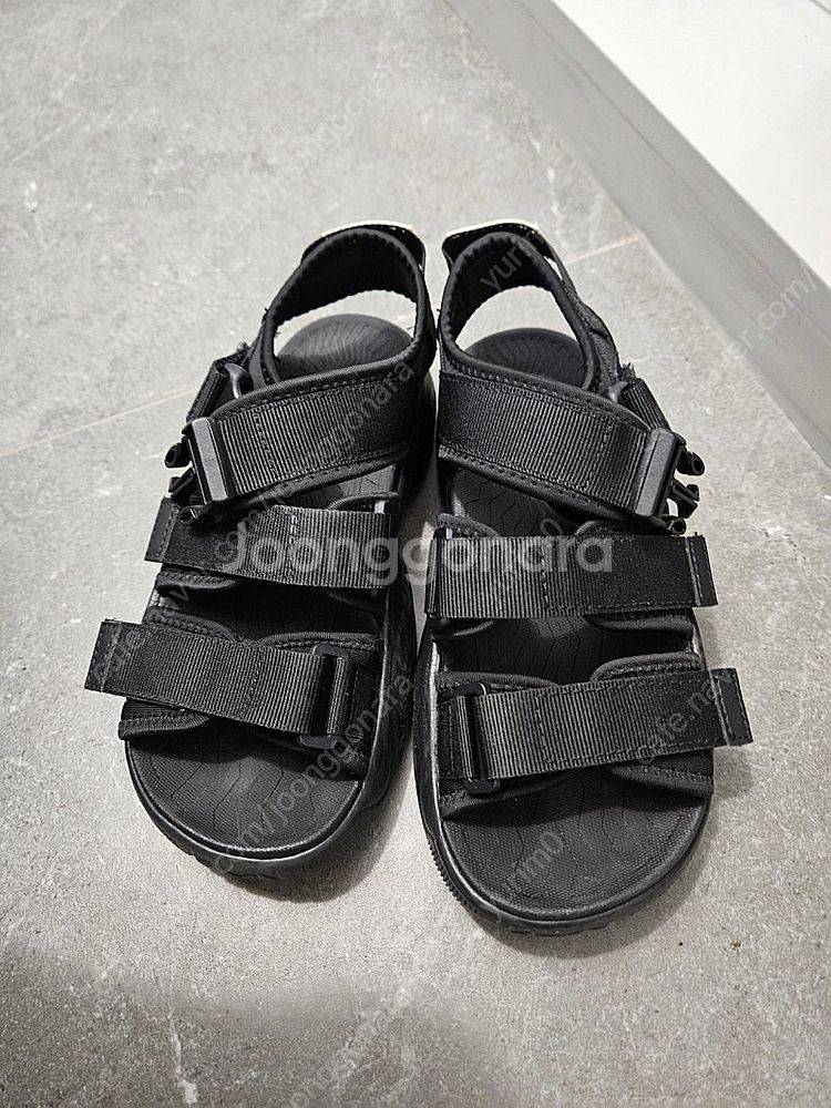 휠라 테이퍼 블랙 샌들 230사이즈--0