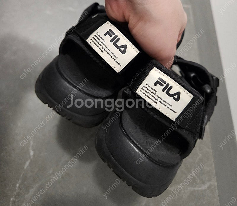 휠라 테이퍼 블랙 샌들 230사이즈--1