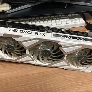 갤럭시 GALAX RTX 3080 EXGAMER WHITE OC D6X 10GB