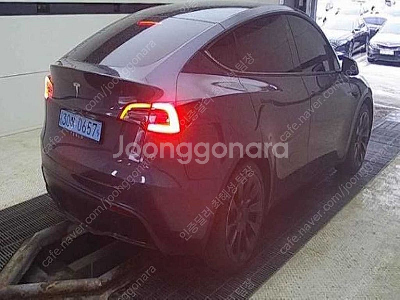 테슬라 모델 Y 중고 테슬라 중고 회색 2021년식 스...--4