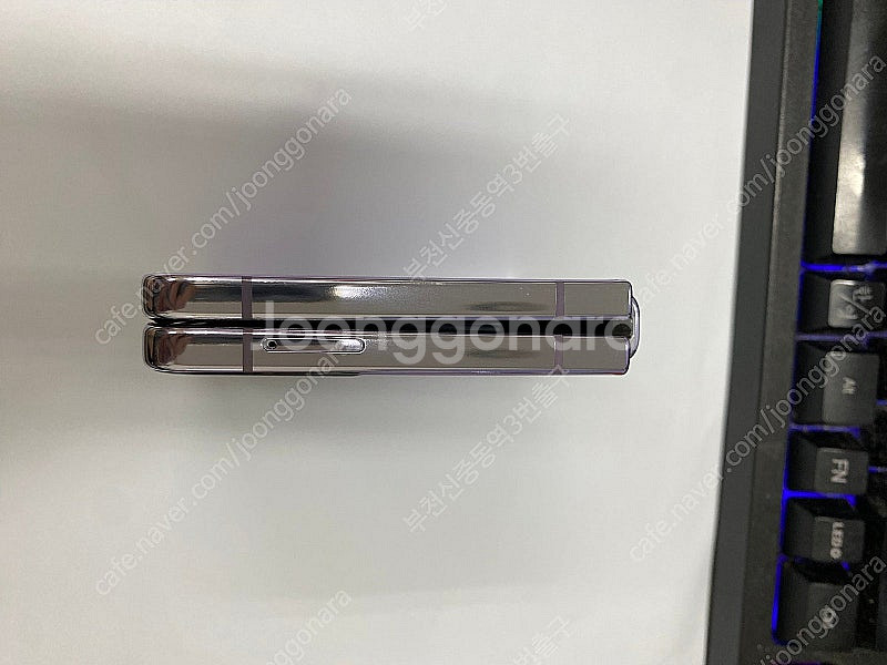006633 갤럭시Z플립4 퍼플 AA급 256GB 무잔...--6
