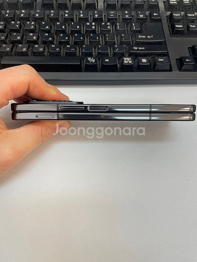 갤럭시Z폴드4 블랙 256GB 무잔상 상태좋은 중고49...--4