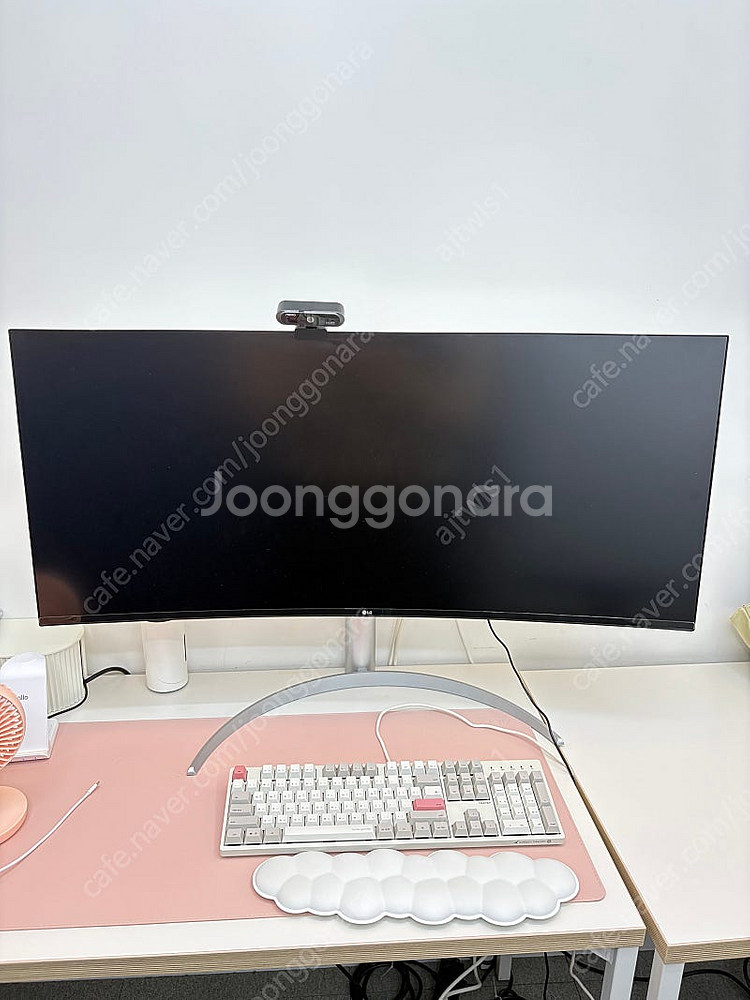 LG모니터 울트라와이드 40WP95C 팝니다. 수량 2...--3