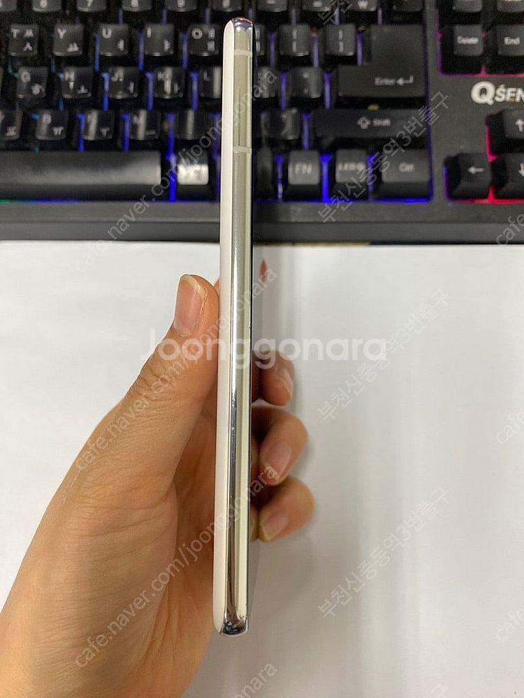 006730 KT 갤럭시S21 화이트 외관깨끗 256G...--4