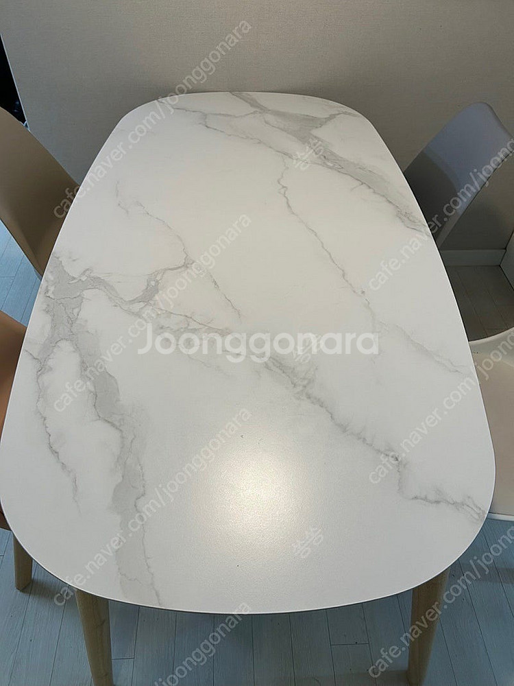 천연원목 세라믹 식탁 & 의자 4개 포함(7/12까지만)--4