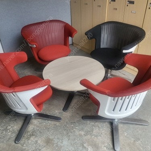 스틸케이스(Steelcase i2i) 라운지 의자 세트