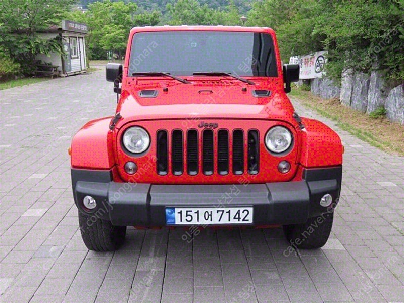 지프 랭글러 중고 JEEP 랭글러 2017년식 3.6 스포츠 사하라 4DR 개인사업자 차량구매